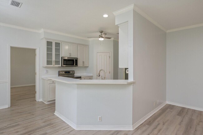 Building Photo - 1729 Wren Way
