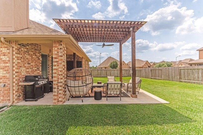 Building Photo - 23426 Tirino Shores Dr