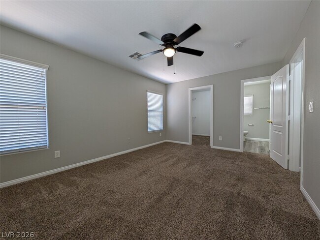 Building Photo - 134 E Cosmos Ct