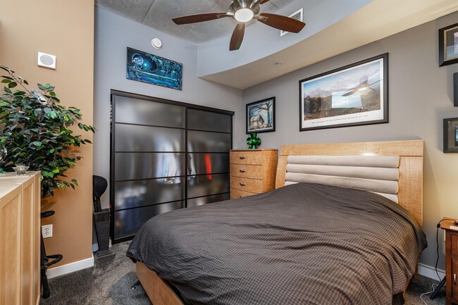 Building Photo - 777 N Ashley Dr