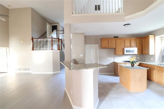 Building Photo - 7509 Avalon Dr