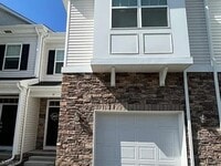 Building Photo - 31 Gerhard Pl