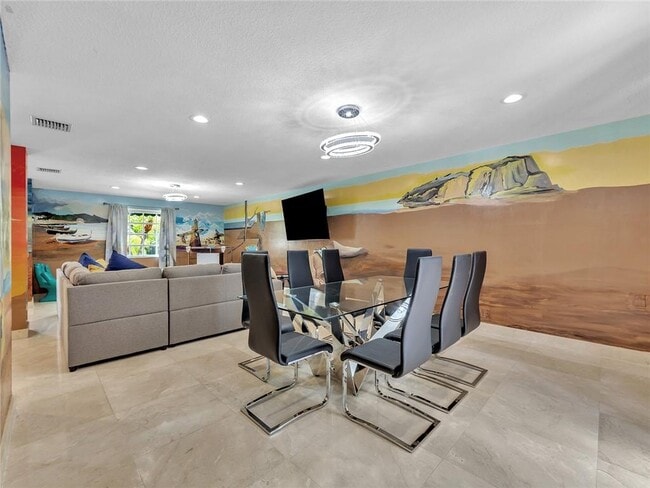 Building Photo - 851 N 11th Ave