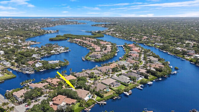 Building Photo - 18808 SE Windward Island Ln