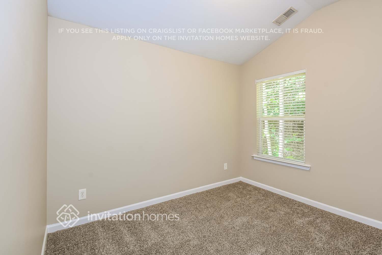 Building Photo - 483 Lobdale Falls Dr