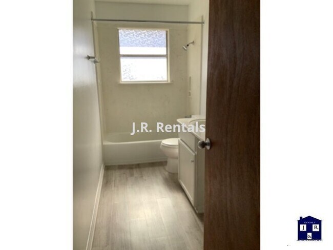 Building Photo - 515 S. 9th St, Copperas Cove TX 76522