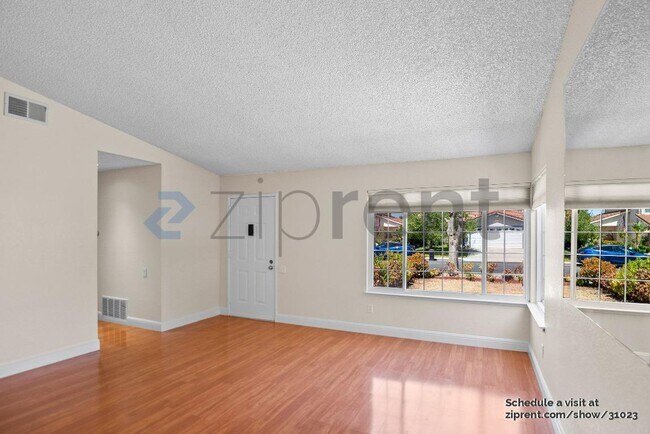 Building Photo - 2758 Croft Dr