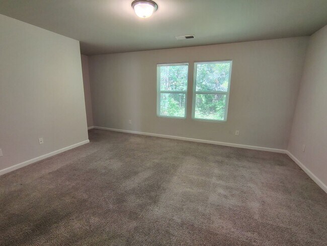 Building Photo - A Fabulous Place to Call Home!