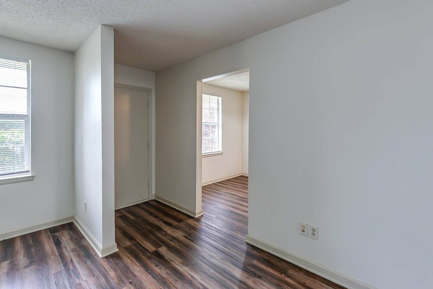 Building Photo - 1301 Neelys Bend Rd