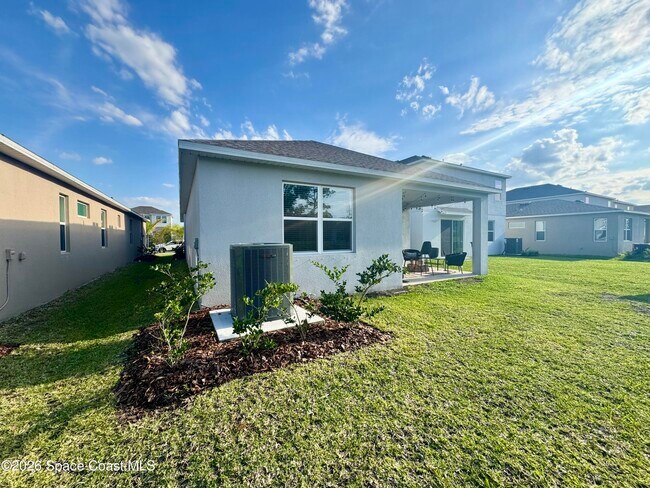 Building Photo - 1192 Canfield Cir
