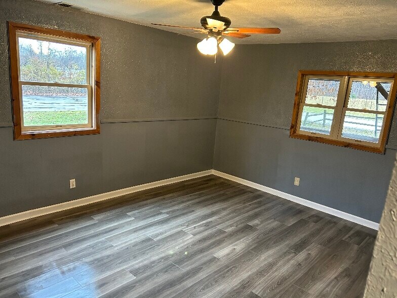 Building Photo - 255 Highway 1050