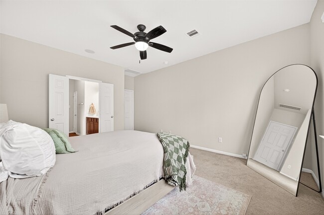 Building Photo - 6503 Wilshire Fern