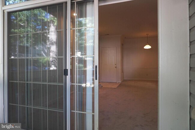 Building Photo - 10824 Antigua Terrace