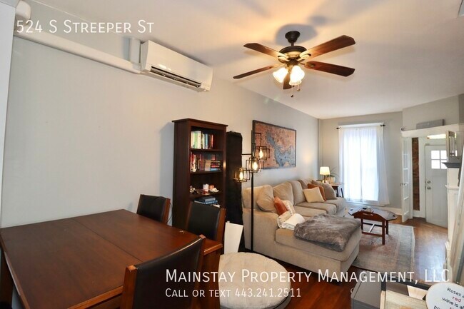 Building Photo - 2 Bed Rowhome in Prime Canton Location!