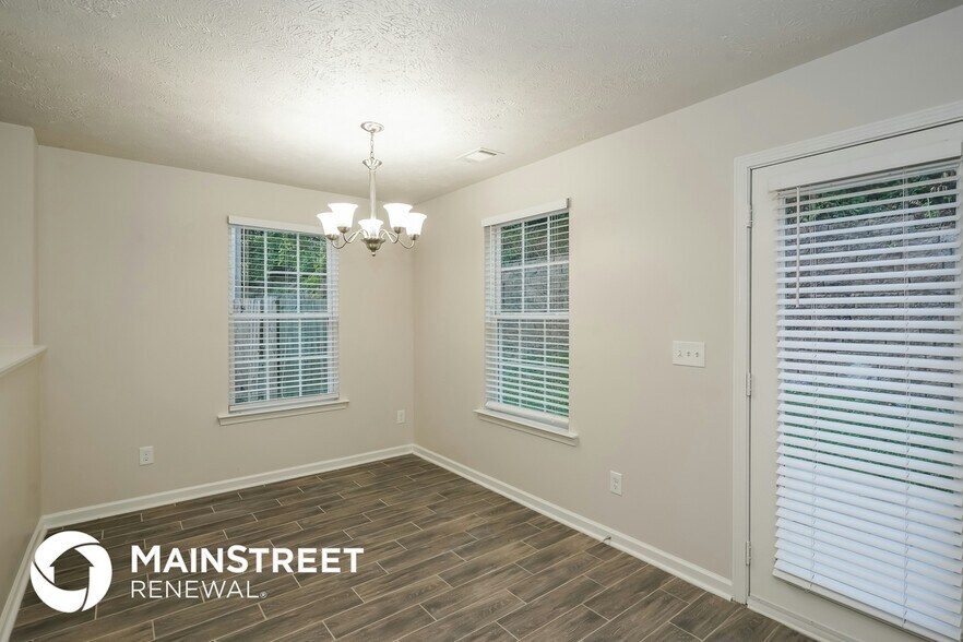 Building Photo - 2562 Willow Branch Dr