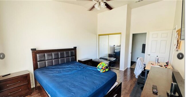 Building Photo - 5155 W Tropicana Ave