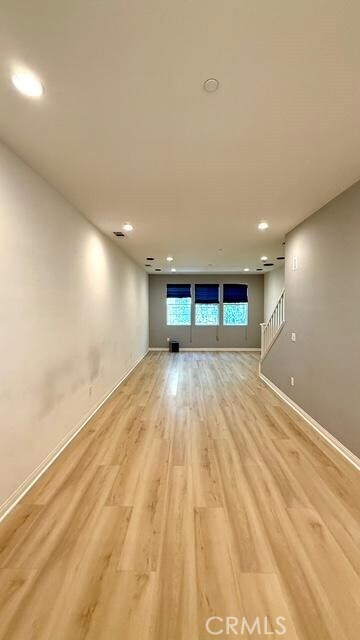 Building Photo - 904 N Primrose Ln
