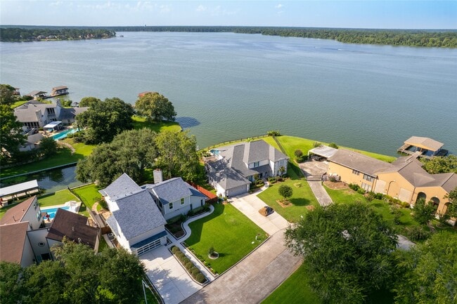 Building Photo - 8311 Amber Cove Dr