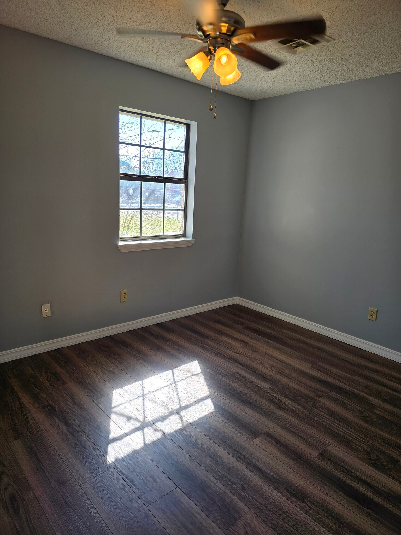 Building Photo - 1414 E O St