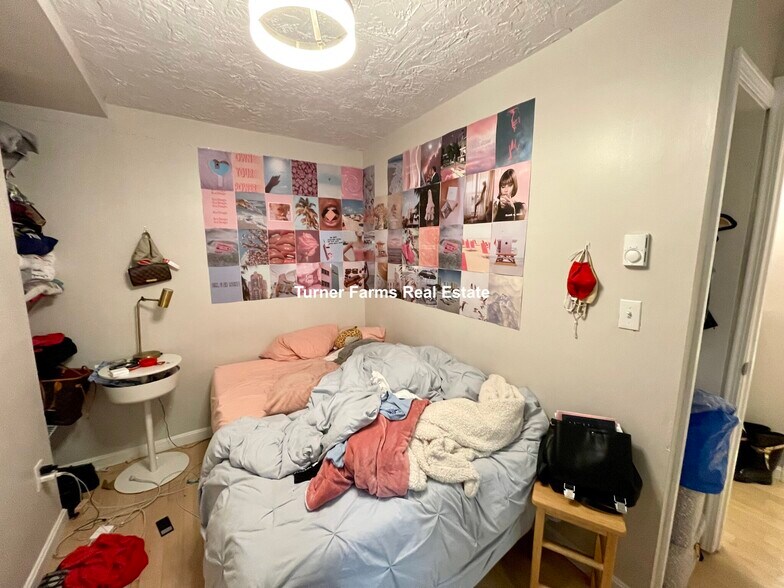 Building Photo - 89A Hudson St