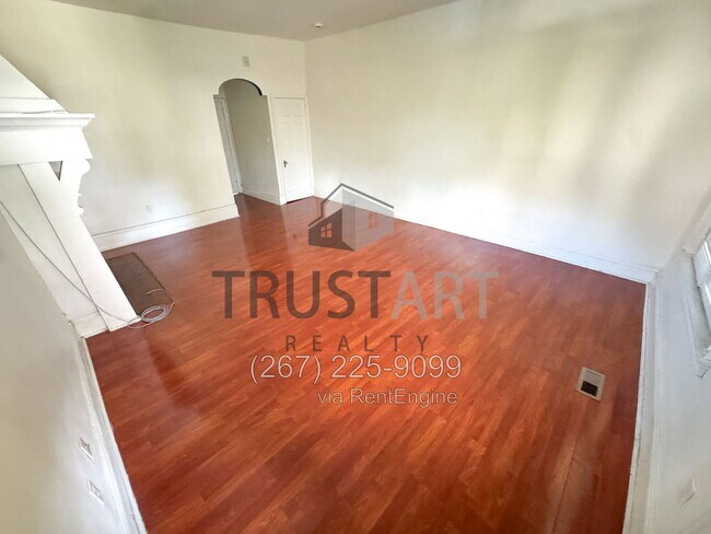 Building Photo - 501 S 49th St