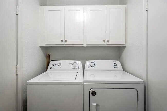 Building Photo - 2501 Bering Dr