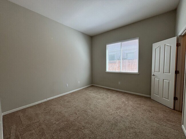 Building Photo - 9337 Oreo Ranch Cir