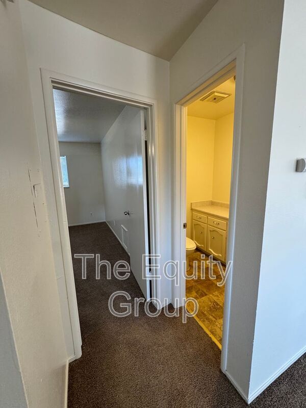 Building Photo - 1320 W Vassar Ave