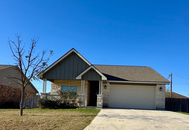 Building Photo - 124 Parkcrest