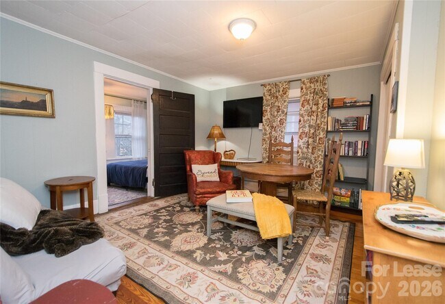 Building Photo - 109 Pearson Dr