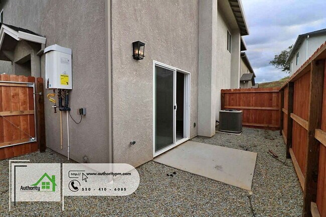 Building Photo - 838 Mission De Oro Dr
