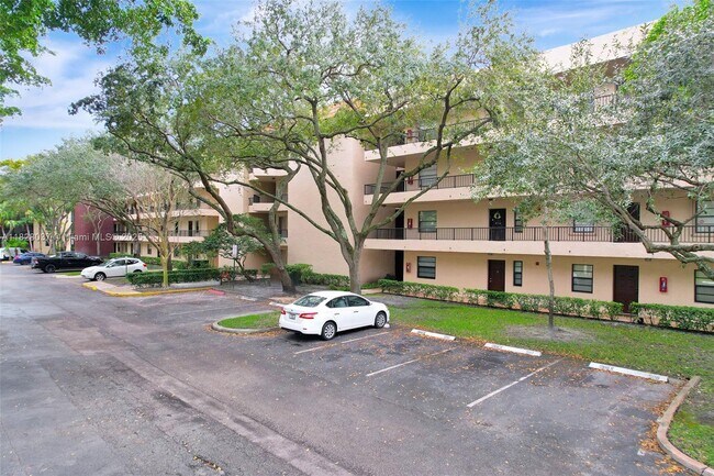 Building Photo - 10501 W Broward Blvd