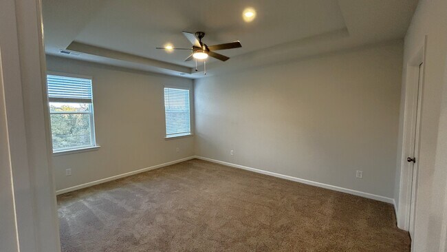 Building Photo - 403 Mariene Dr