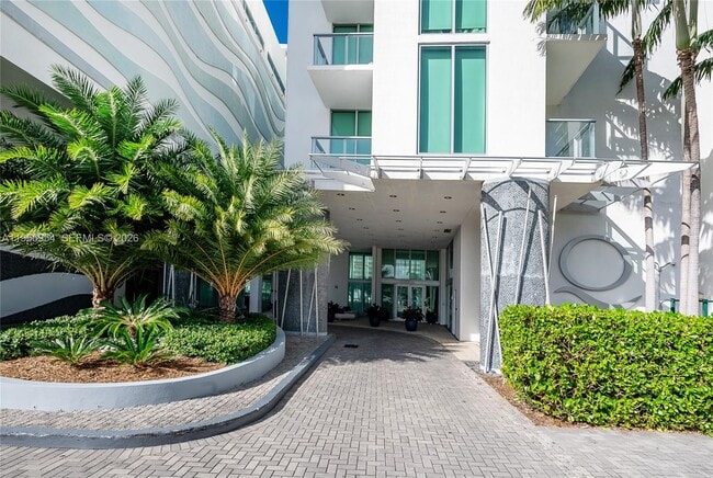 Building Photo - 7928 East Dr