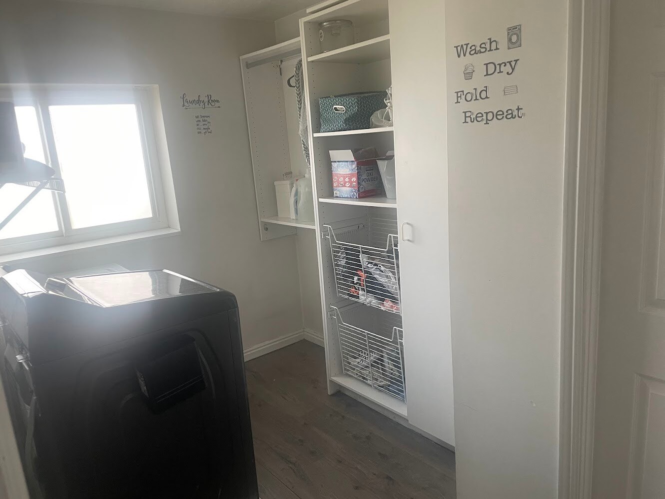 Building Photo - 758 E New England Dr