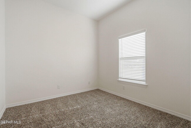 Building Photo - 15340 Resolve Dr