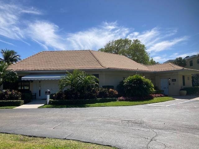 Building Photo - 300 N Hwy A1A