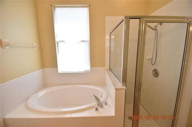 Building Photo - 10017 Bucklin St