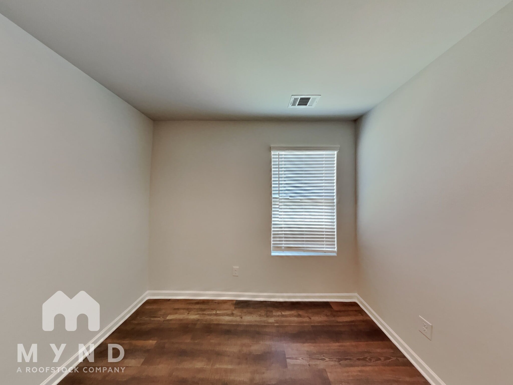 Building Photo - 1834 Carrington Dr