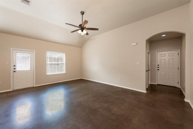 Building Photo - 455 Jack Rabbit Ln