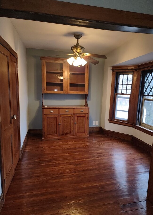 Building Photo - Welcome Home to Ohio City's Historic Charm!