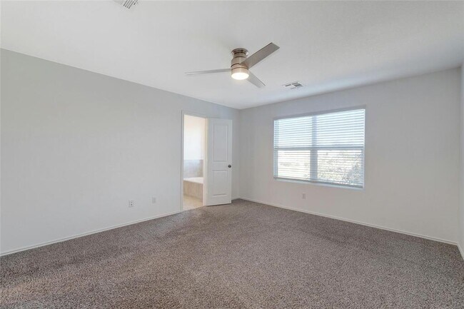 Building Photo - 424 Red Buckeye Loop