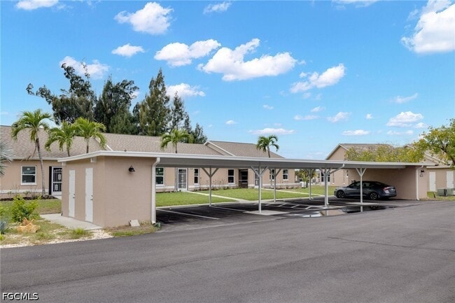 Building Photo - 16840 Sanibel Sunset Ct