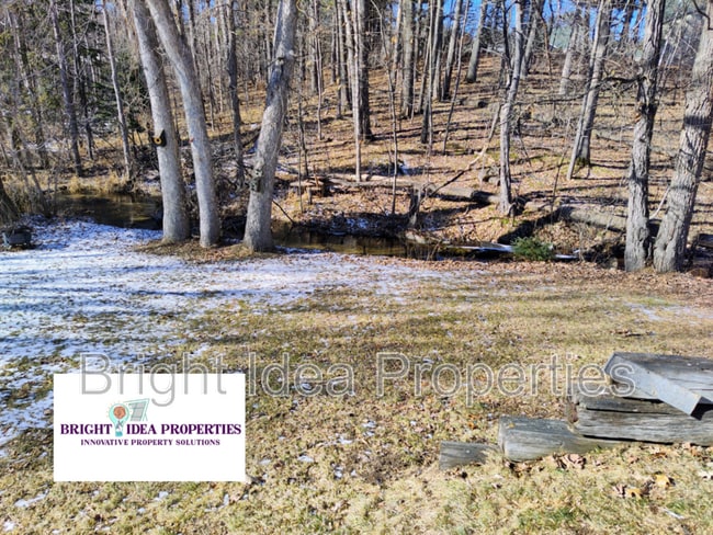 Building Photo - 304 Lake May 12 Rd