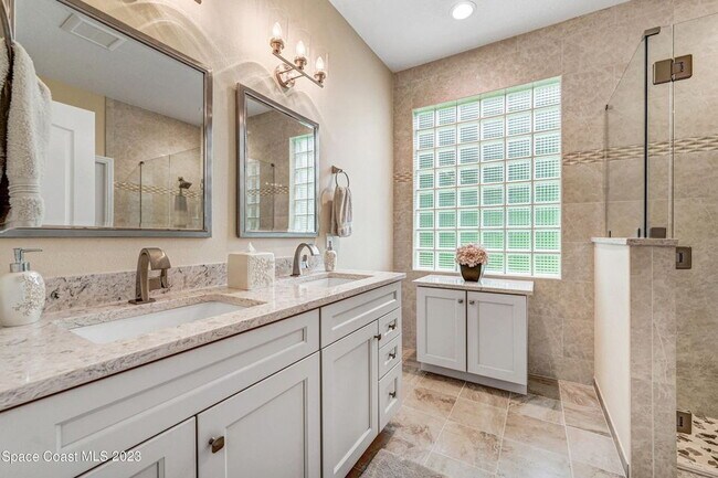 Building Photo - 940 Wimbledon Dr