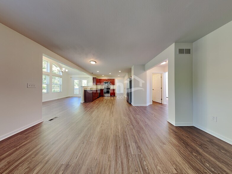 Building Photo - 4498 Megan Danielle Dr