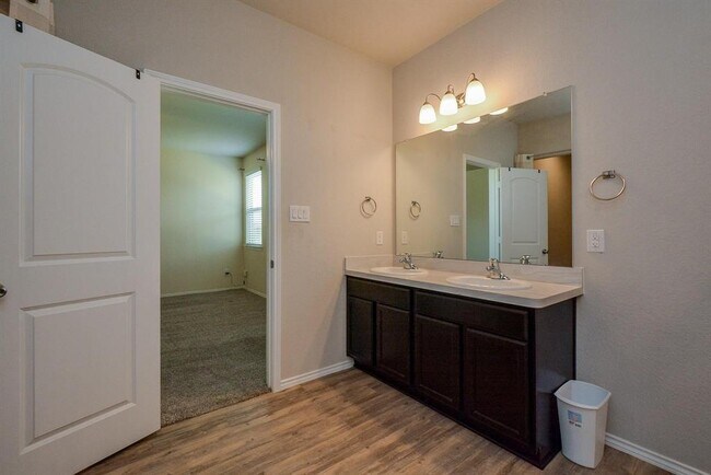 Building Photo - 6035 Purple Iris St