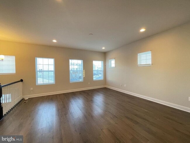 Building Photo - 3659 Duckhorn Way