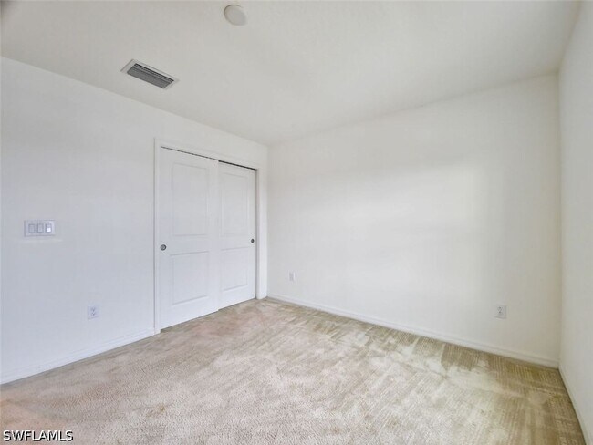 Building Photo - 13715 Garden Hills Dr