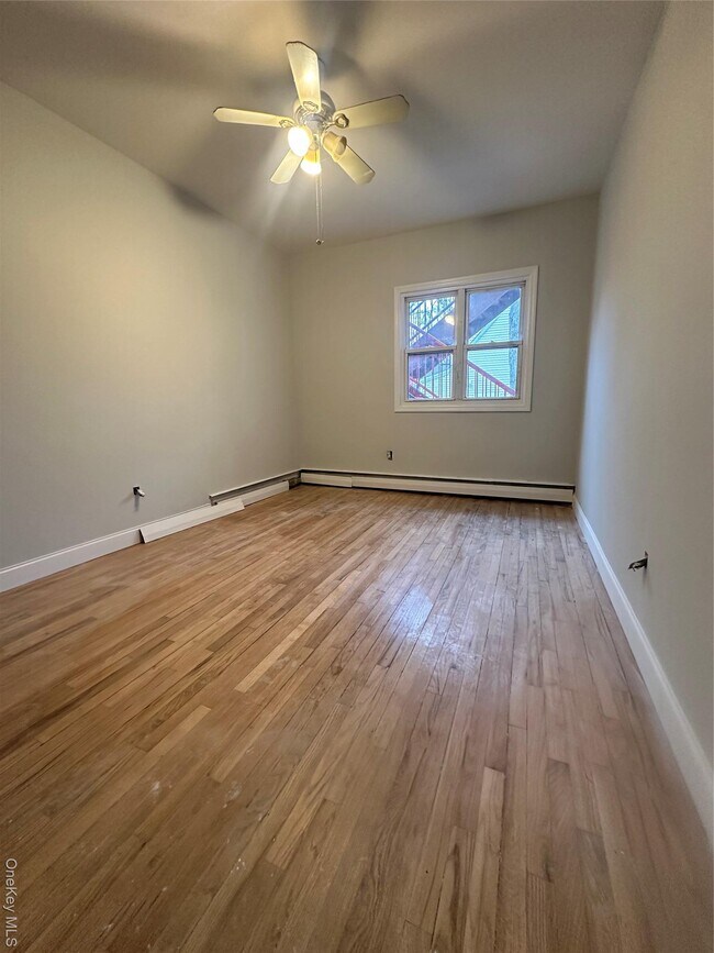 Building Photo - 1761 New York Ave